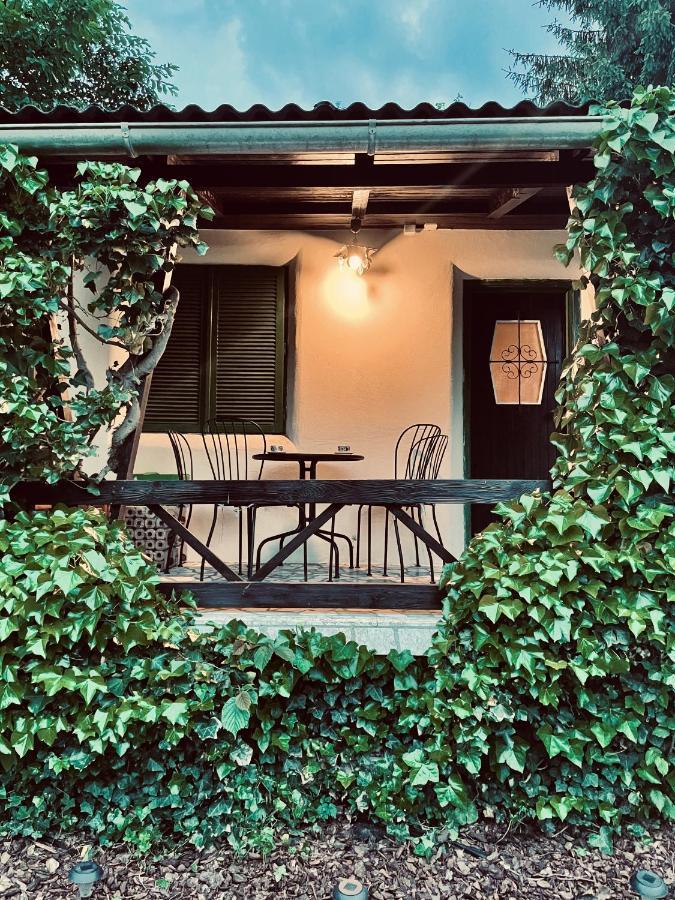 Mika'S Garden Villa Bled Ngoại thất bức ảnh