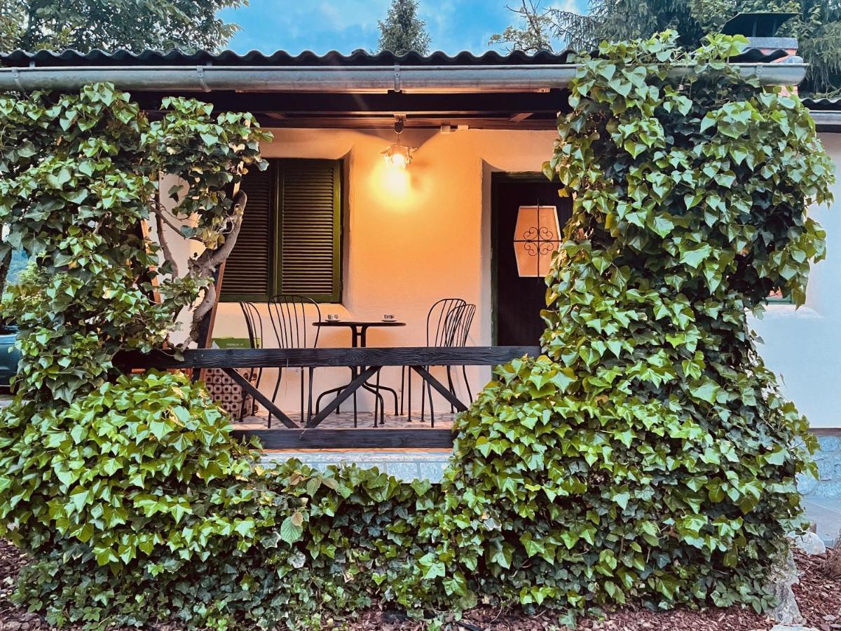 Mika'S Garden Villa Bled Ngoại thất bức ảnh